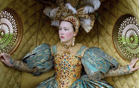  ¿La Reina de las Serpientes: Una Historia que Desafía la Tradición?